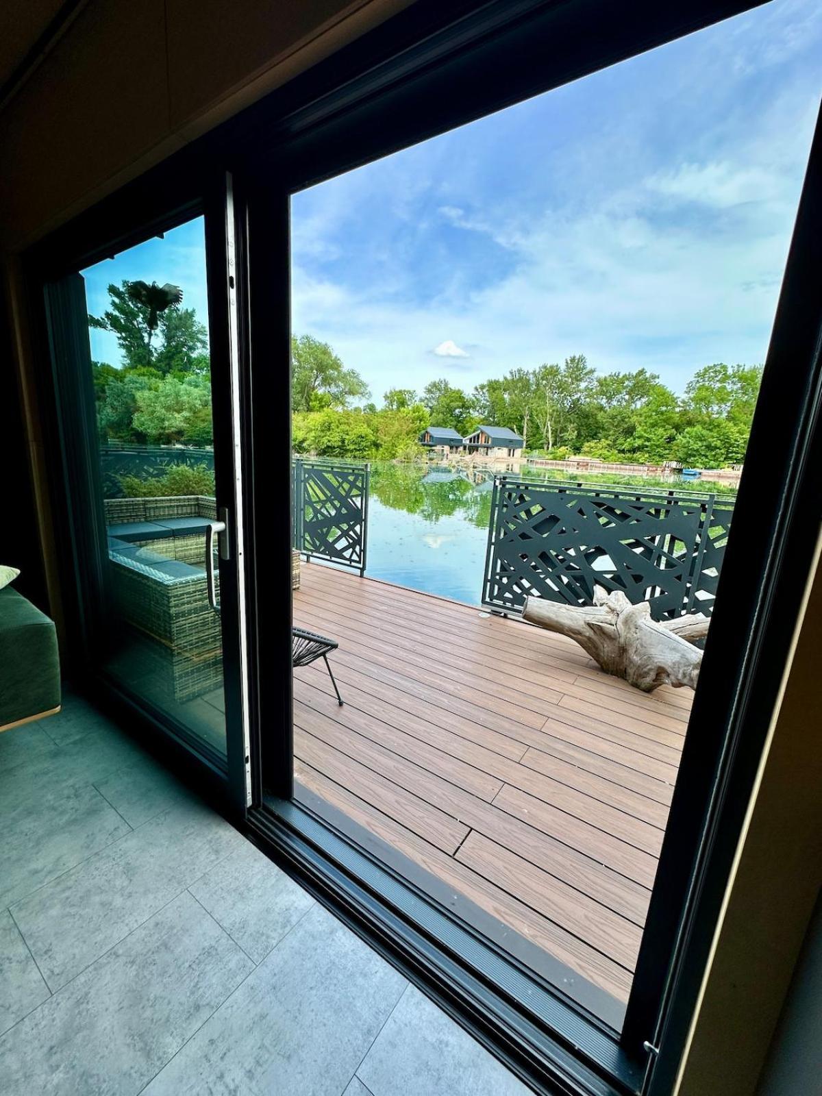Dom wakacyjny Houseboat With Touch Of Luxury